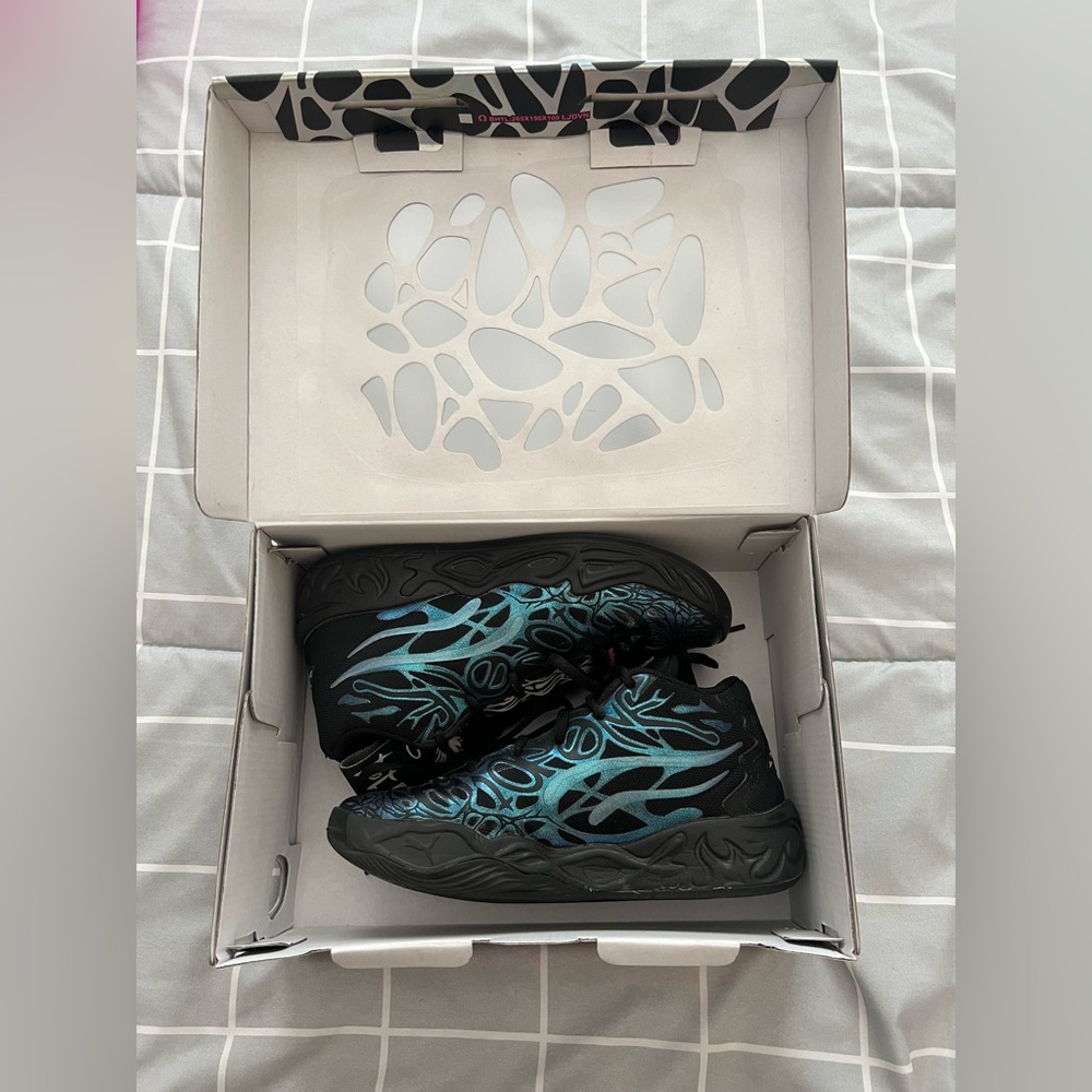 Puma Kids' Black and Blue Sneakers